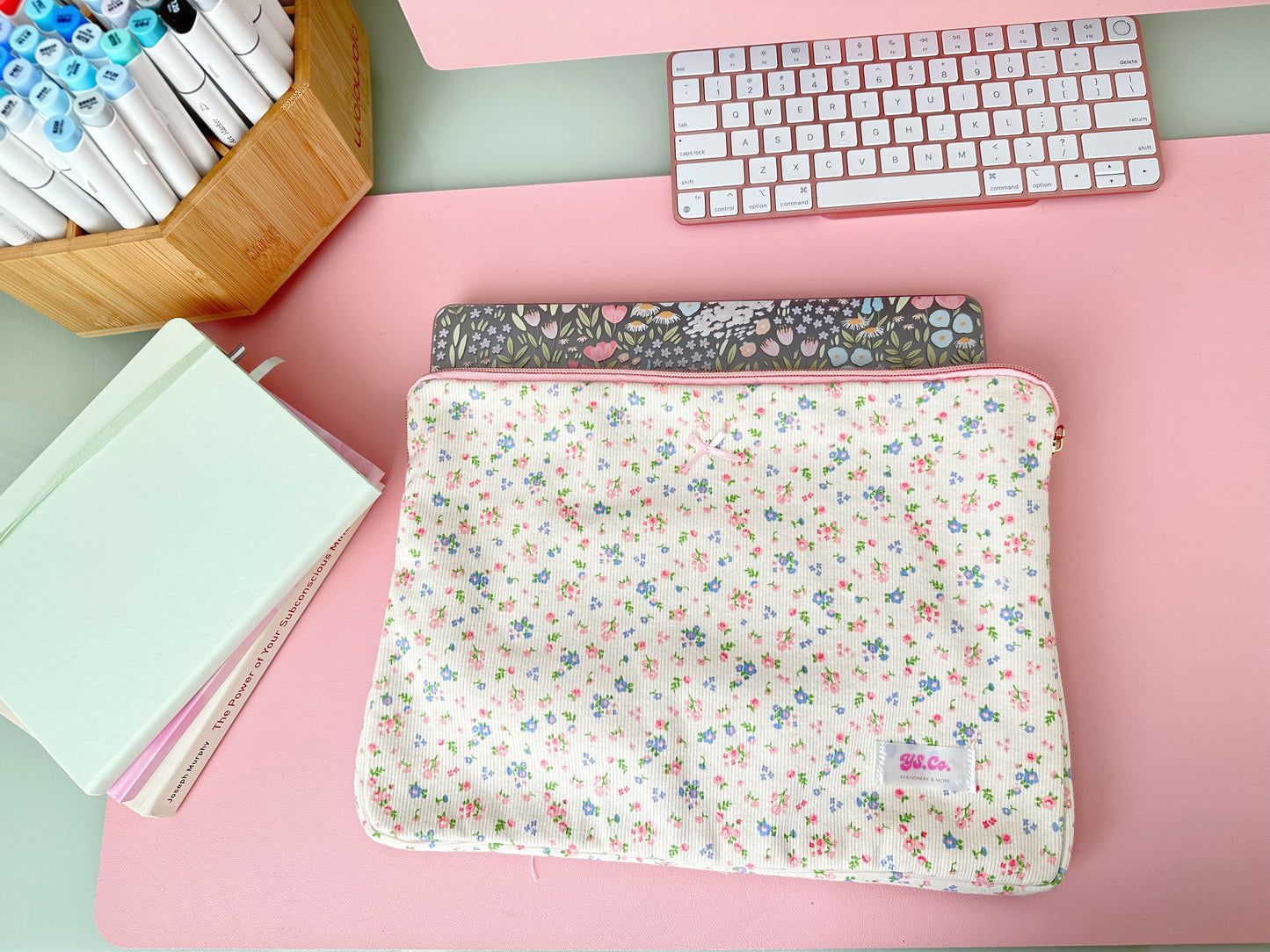 Flower Dreamland Laptop Cover